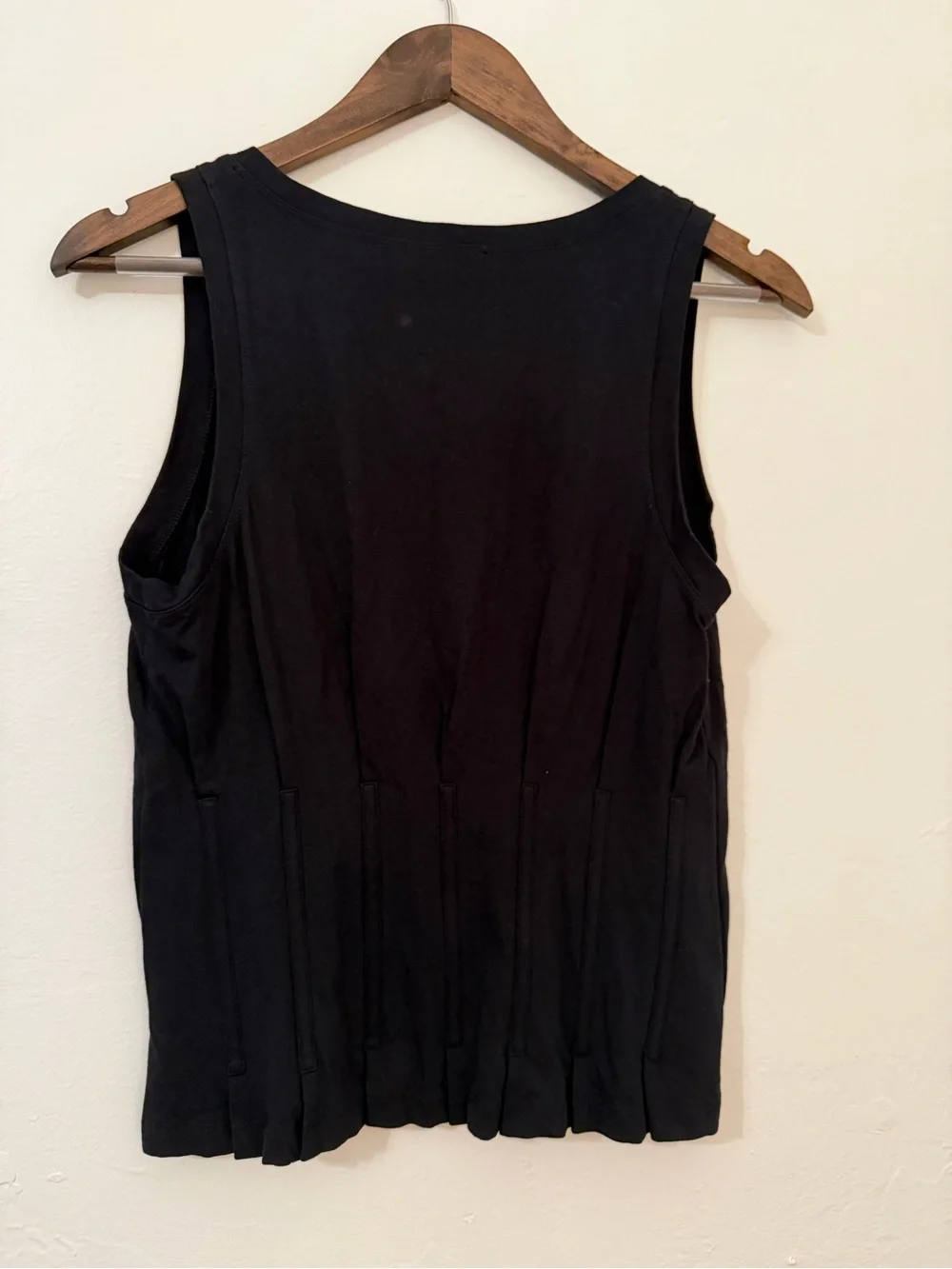 Express Tank Top - Picture 2 of 3